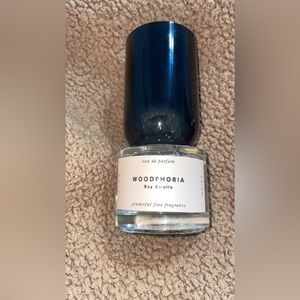 boy smells woodphoria sprayed 3 times only